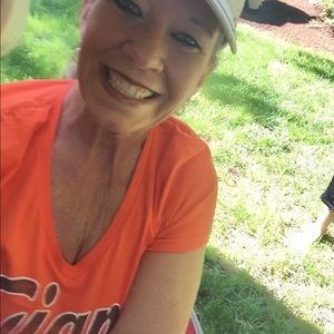 Meet your Posher, Debbie